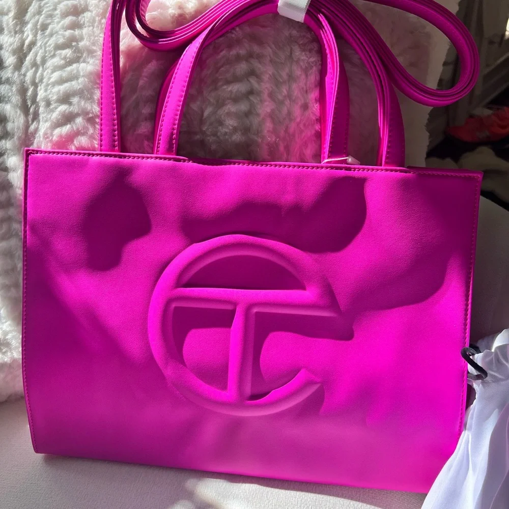 Telfar Medium Shopper - Azalea - Picture 7 of 9
